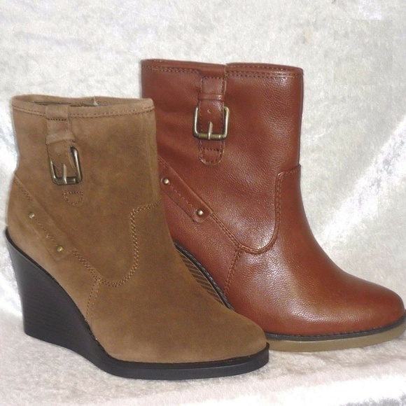 Liz Claiborne Shoes - Womens Boots Liz Claiborne Wedge Ankle 6.5, 10 NEW